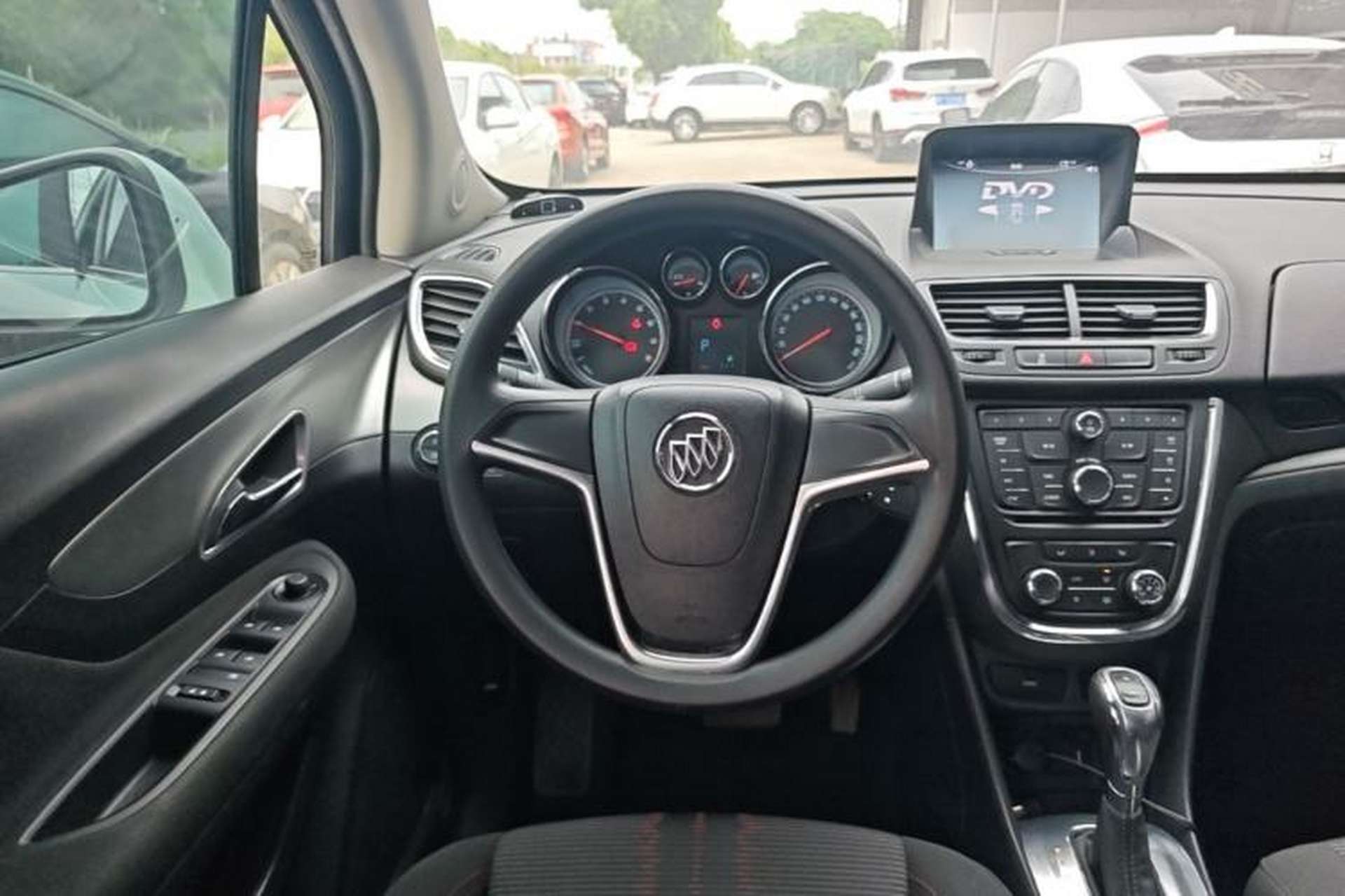 Used Buick Encore 2015 1.4T Automatic Two-Wheel Drive Urban Elite Version Steering Wheel
