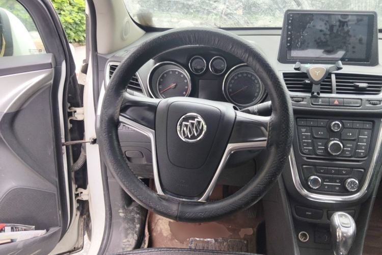 Used Buick Encore 2015 1.4T Automatic Two-Wheel Drive Urban Elite Version Steering Wheel