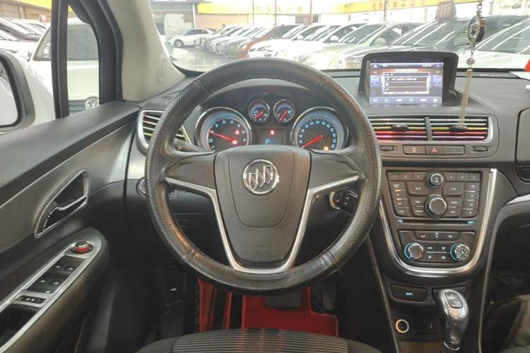 Used Buick Encore 2015 1.4T Automatic Two-Wheel Drive Urban Elite Version Steering Wheel