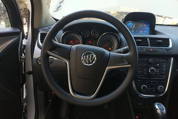 Used Buick Encore 2015 1.4T Automatic Two-Wheel Drive Urban Elite Version Steering Wheel