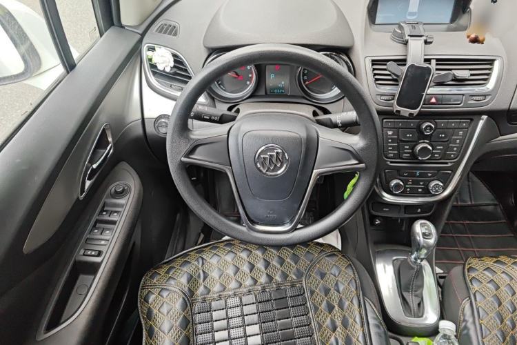 Used Buick Encore 2015 1.4T Automatic Two-Wheel Drive Urban Elite Version Steering Wheel