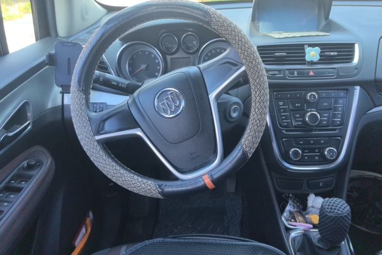 Used Buick Encore 2015 1.4T Manual Two-Wheel Drive Urban Advanced Model Steering Wheel