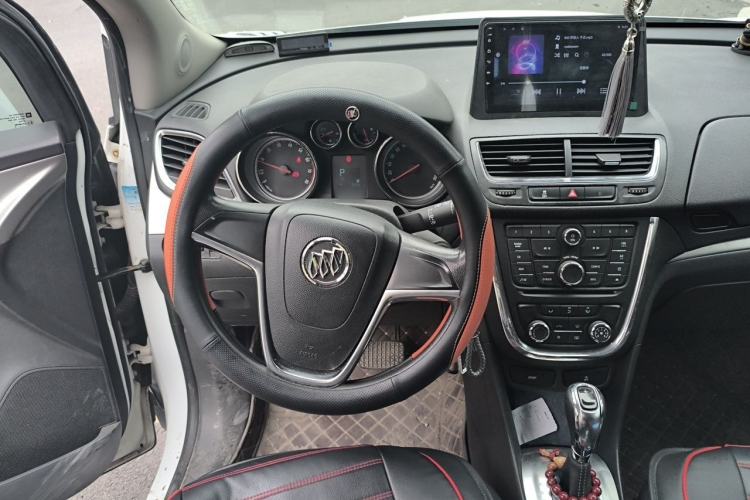 Used Buick Encore 2015 1.4T Automatic Two-Wheel Drive Urban Elite Version Steering Wheel