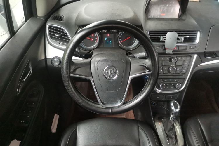 Used Buick Encore 2015 1.4T Automatic Two-Wheel Drive Urban Elite Version Steering Wheel