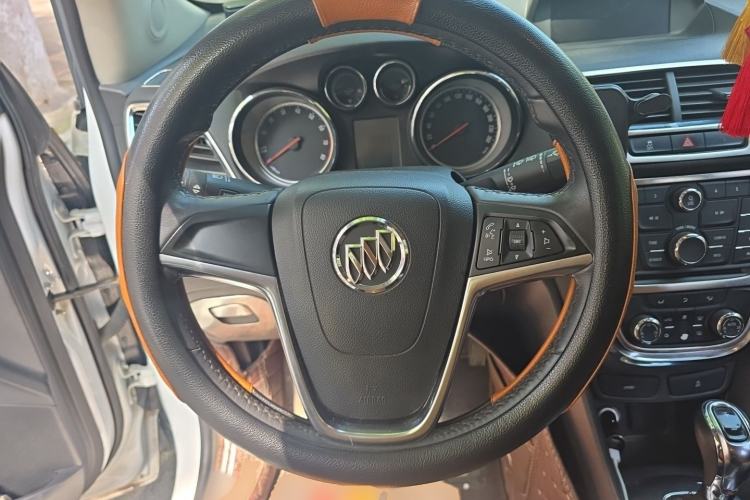 Used Buick Encore 2015 1.4T Automatic Two-Wheel Drive Urban Leading Model Steering Wheel