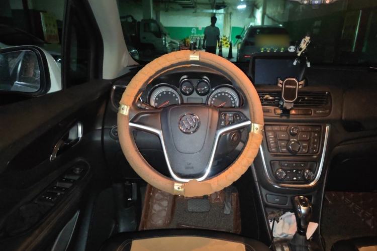 Used Buick Encore 2015 1.4T Automatic Two-Wheel Drive Urban Leading Model Steering Wheel