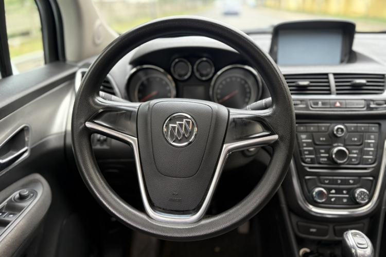Used Buick Encore 2015 1.4T Automatic Two-Wheel Drive Urban Elite Version Steering Wheel