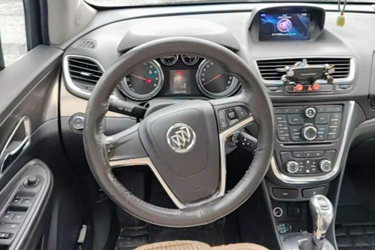 Used Buick Encore 2015 1.4T Automatic Two-Wheel Drive Urban Leading Model Steering Wheel