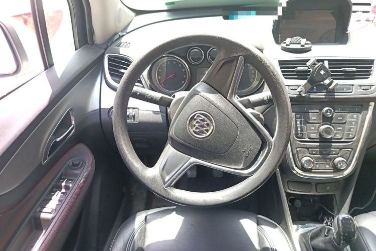 Used Buick Encore 2015 1.4T Manual Two-Wheel Drive Urban Advanced Model Steering Wheel