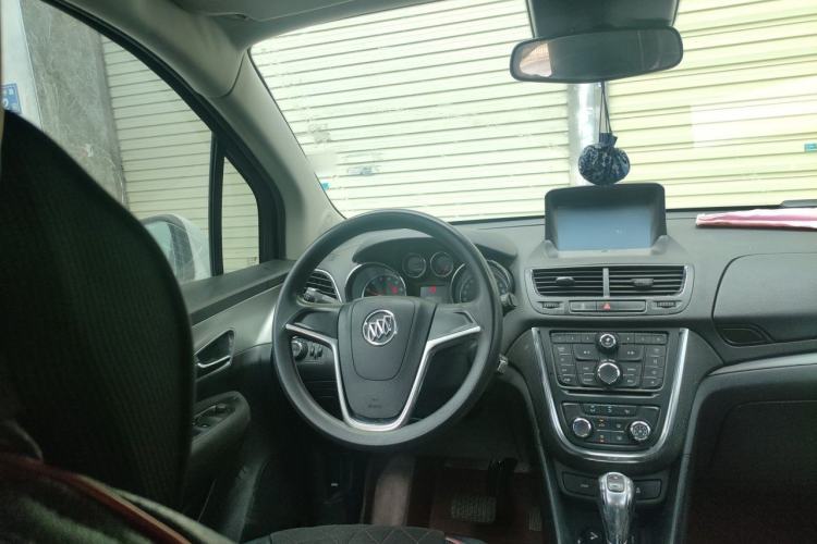Used Buick Encore 2015 1.4T Automatic Two-Wheel Drive Urban Elite Version Steering Wheel