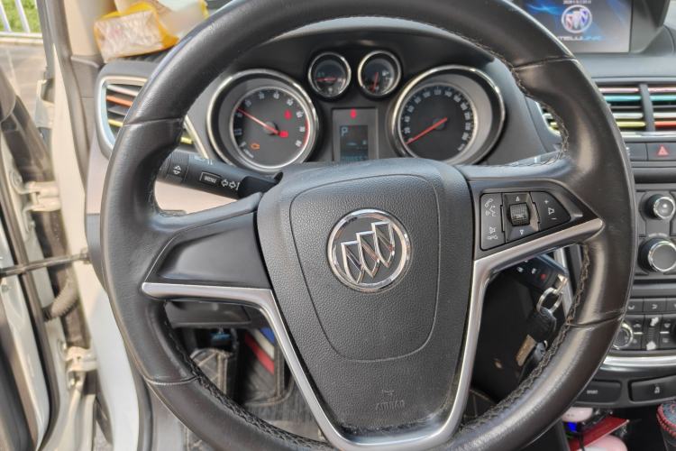 Used Buick Encore 2015 1.4T Automatic Two-Wheel Drive Urban Leading Model Steering Wheel