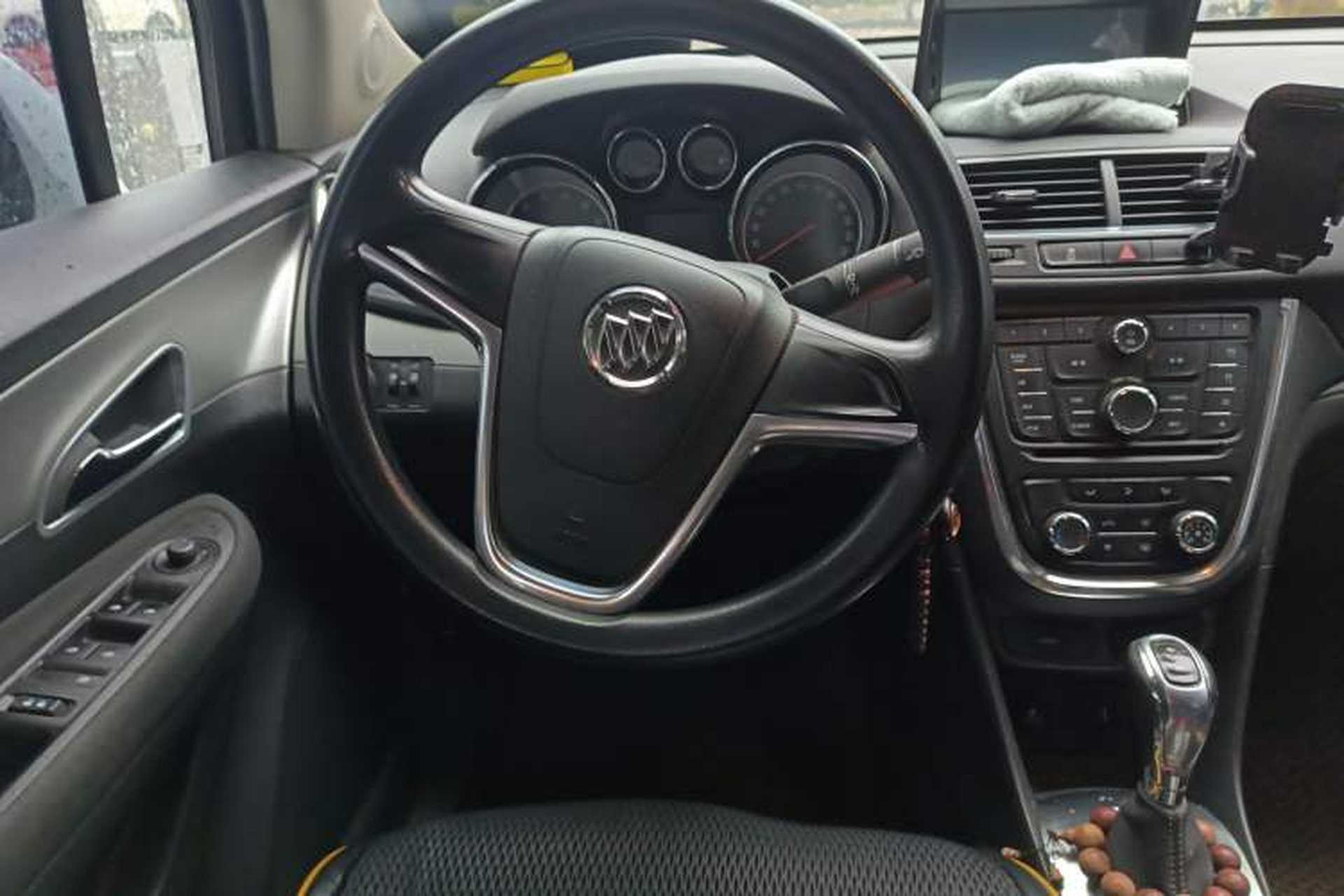 Used Buick Encore 2015 1.4T Automatic Two-Wheel Drive Urban Elite Version Steering Wheel
