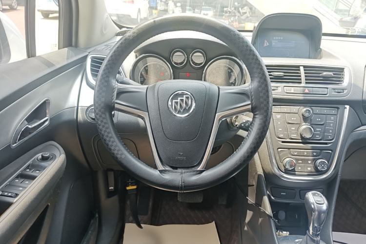 Used Buick Encore 2015 1.4T Automatic Two-Wheel Drive Urban Elite Version Steering Wheel