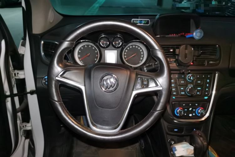 Used Buick Encore 2015 1.4T Automatic Two-Wheel Drive Urban Leading Model Steering Wheel
