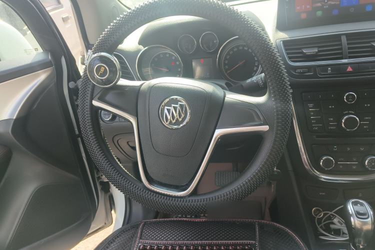 Used Buick Encore 2015 1.4T Automatic Two-Wheel Drive Urban Elite Version Steering Wheel