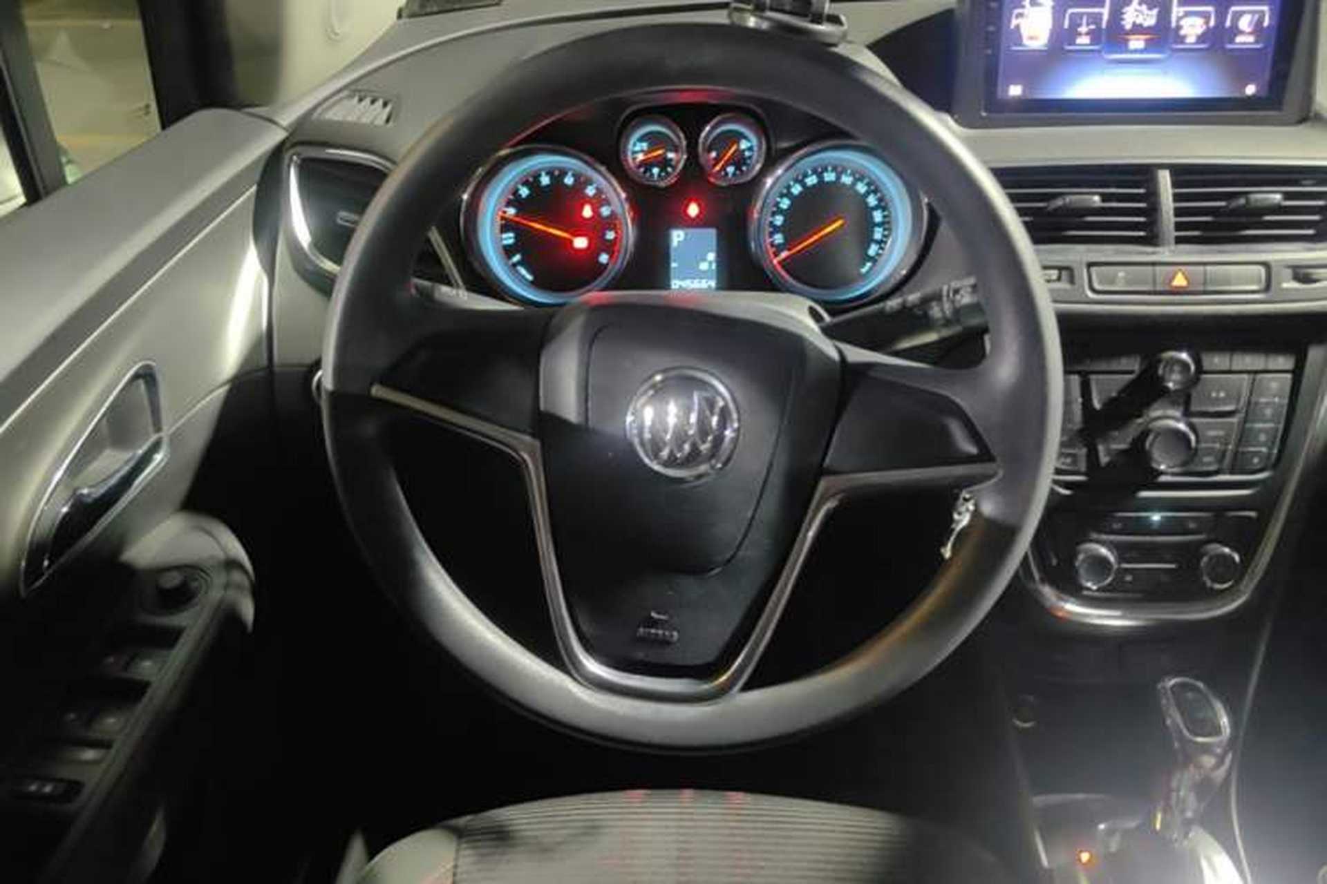Used Buick Encore 2015 1.4T Automatic Two-Wheel Drive Urban Elite Version Steering Wheel