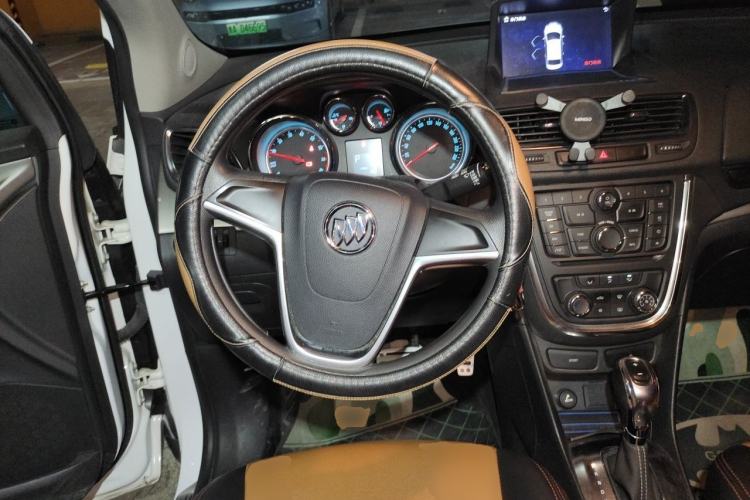 Used Buick Encore 2015 1.4T Automatic Two-Wheel Drive Urban Elite Version Steering Wheel