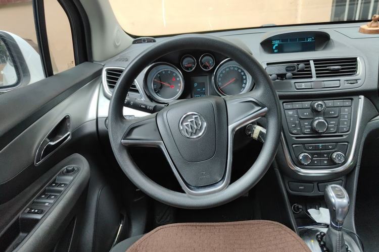 Used Buick Encore 2015 1.4T Automatic Two-Wheel Drive Urban Elite Version Steering Wheel