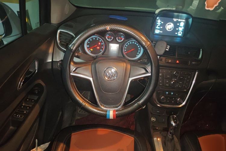 Used Buick Encore 2015 1.4T Automatic Two-Wheel Drive Urban Elite Version Steering Wheel