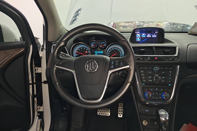 Used Buick Encore 2015 1.4T Automatic All-Wheel-Drive Flagship Model Steering Wheel
