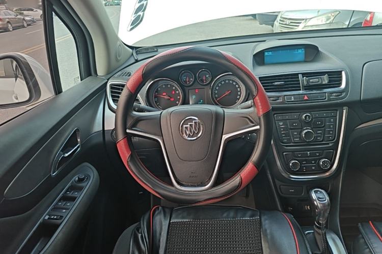 Used Buick Encore 2015 1.4T Automatic Two-Wheel Drive Urban Elite Version Steering Wheel