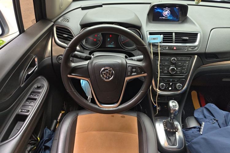 Used Buick Encore 2015 1.4T Automatic Two-Wheel Drive Urban Leading Model Steering Wheel