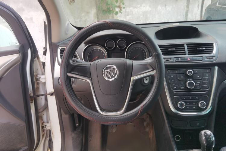 Used Buick Encore 2015 1.4T Manual Two-Wheel Drive Urban Advanced Model Steering Wheel