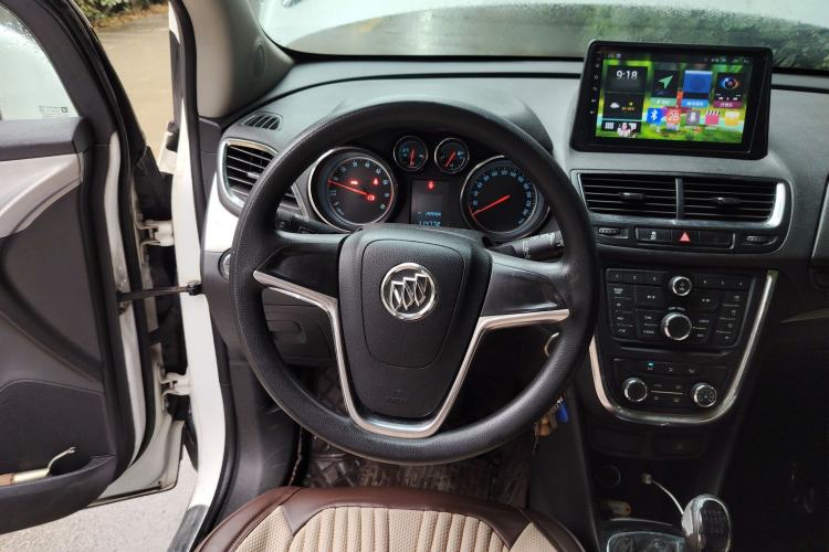 Used Buick Encore 2015 1.4T Manual Two-Wheel Drive Urban Advanced Model Steering Wheel