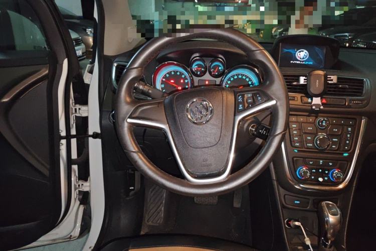 Used Buick Encore 2015 1.4T Automatic Two-Wheel Drive Urban Leading Model Steering Wheel