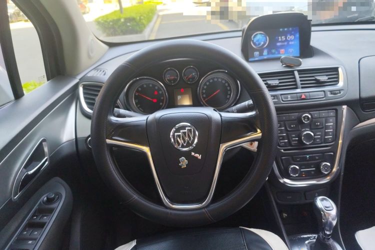 Used Buick Encore 2015 1.4T Automatic Two-Wheel Drive Urban Elite Version Steering Wheel