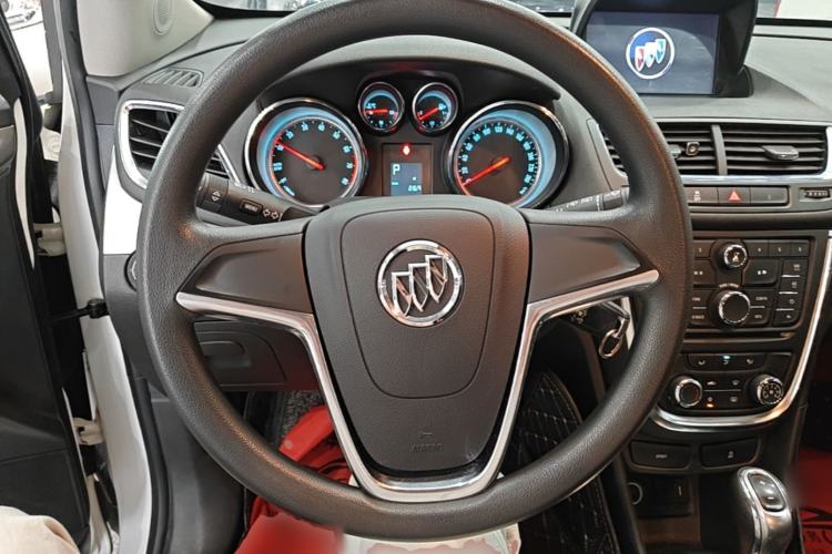 Used Buick Encore 2015 1.4T Automatic Two-Wheel Drive Urban Elite Version Steering Wheel