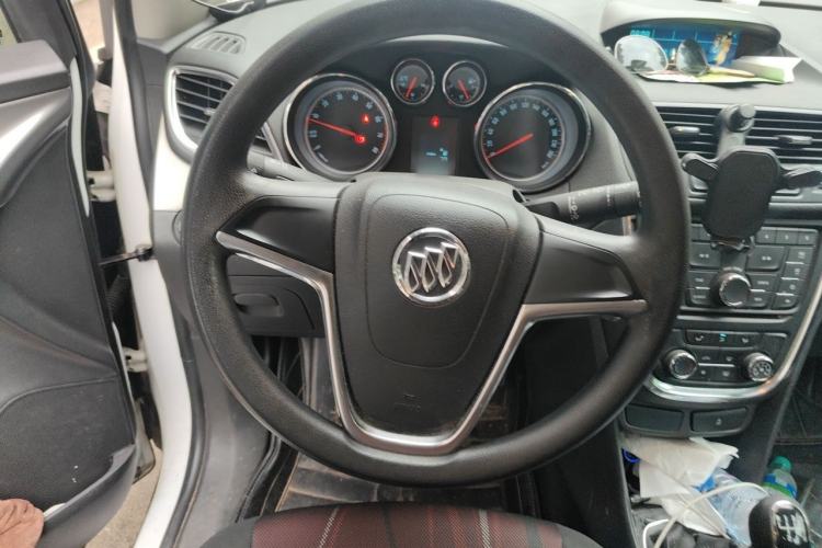 Used Buick Encore 2015 1.4T Manual Two-Wheel Drive Urban Advanced Model Steering Wheel