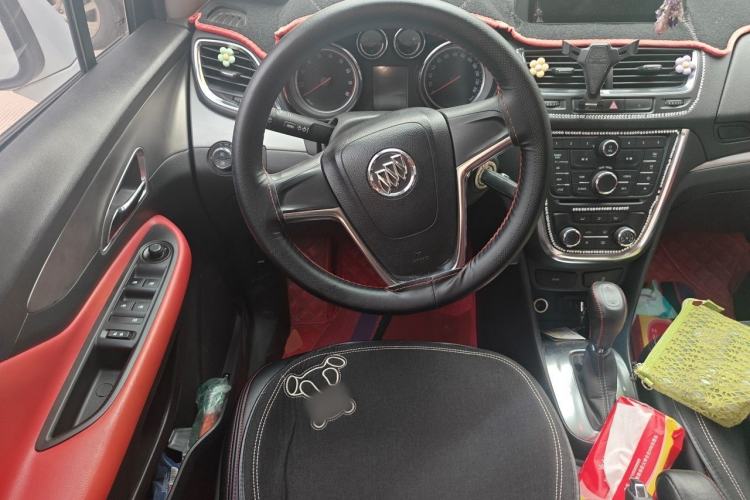 Used Buick Encore 2015 1.4T Automatic Two-Wheel Drive Urban Elite Version Steering Wheel