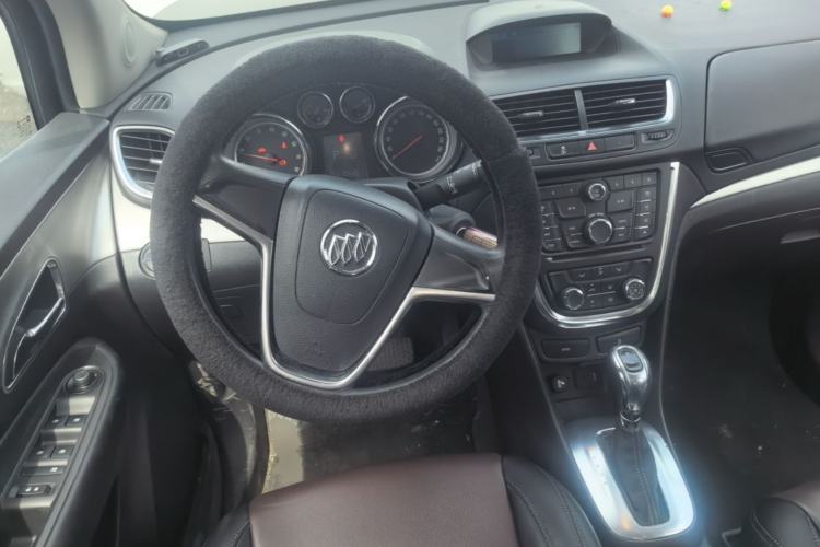 Used Buick Encore 2015 1.4T Automatic Two-Wheel Drive Urban Elite Version Steering Wheel