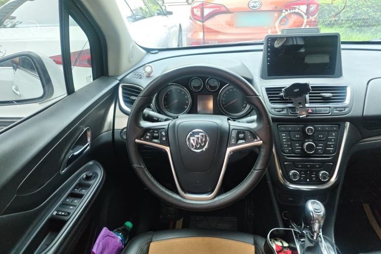 Used Buick Encore 2015 1.4T Automatic Two-Wheel Drive Urban Leading Model Steering Wheel
