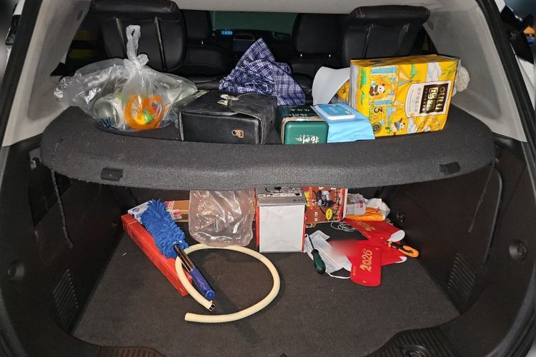 Used Buick Encore 2015 1.4T Automatic Two-Wheel Drive Urban Elite Version Trunk