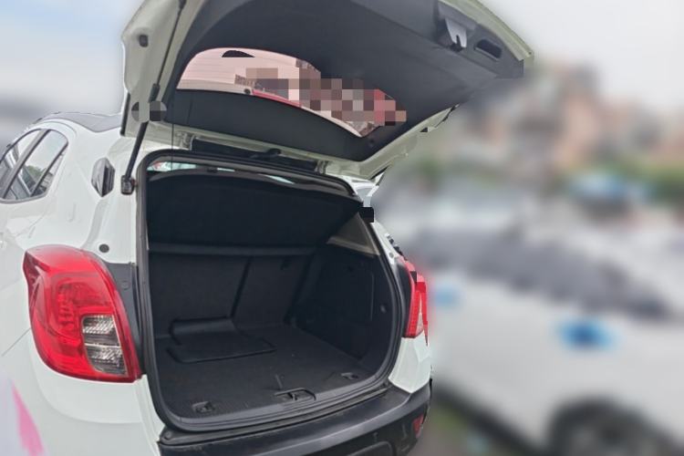 Used Buick Encore 2015 1.4T Automatic Two-Wheel Drive Urban Elite Version Trunk