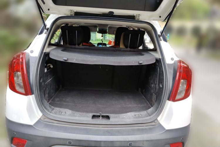 Used Buick Encore 2015 1.4T Automatic Two-Wheel Drive Urban Elite Version Trunk