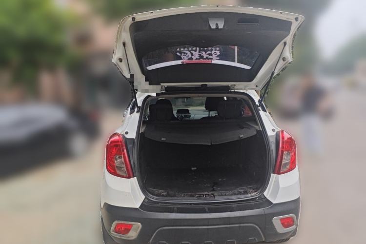 Used Buick Encore 2015 1.4T Automatic Two-Wheel Drive Urban Elite Version Trunk