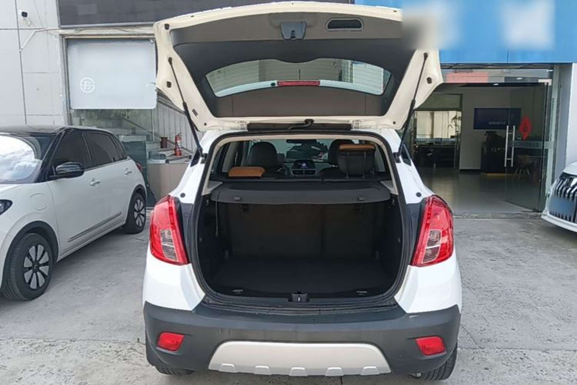 Used Buick Encore 2015 1.4T Automatic Two-Wheel Drive Urban Leading Model Trunk