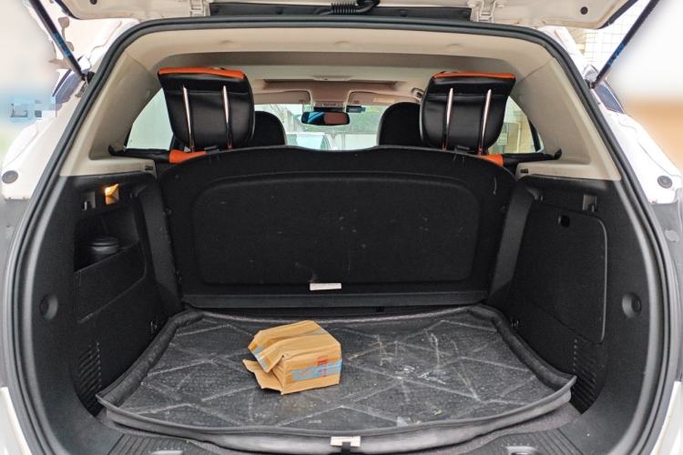 Used Buick Encore 2015 1.4T Automatic Two-Wheel Drive Urban Elite Version Trunk
