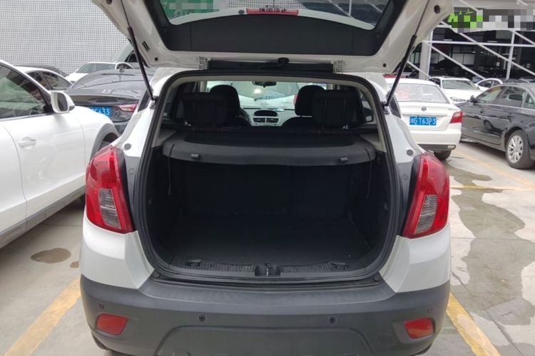 Used Buick Encore 2015 1.4T Manual Two-Wheel Drive Urban Advanced Model Trunk
