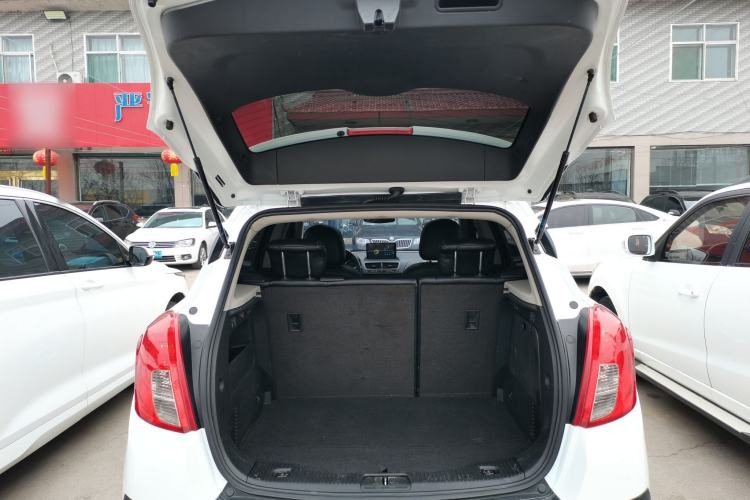 Used Buick Encore 2015 1.4T Automatic Two-Wheel Drive Urban Elite Version Trunk