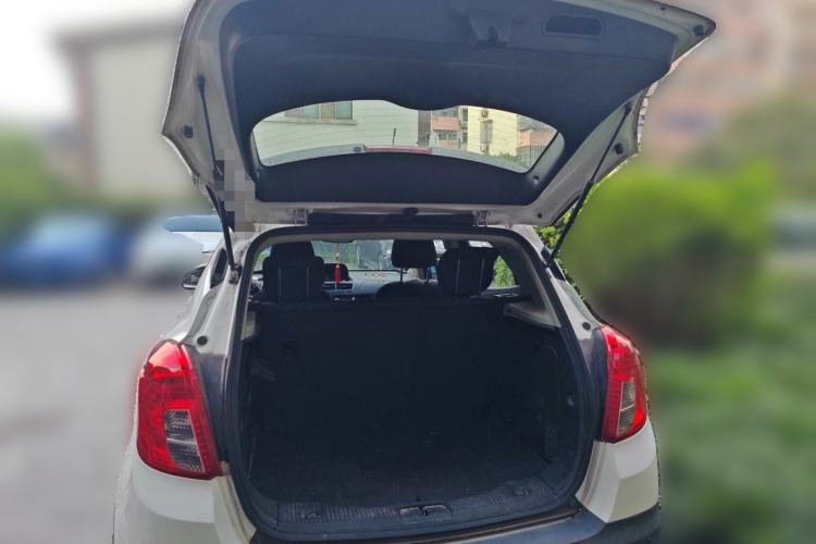 Used Buick Encore 2015 1.4T Automatic Two-Wheel Drive Urban Elite Version Trunk