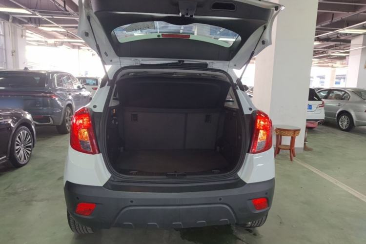 Used Buick Encore 2015 1.4T Automatic Two-Wheel Drive Urban Elite Version Trunk