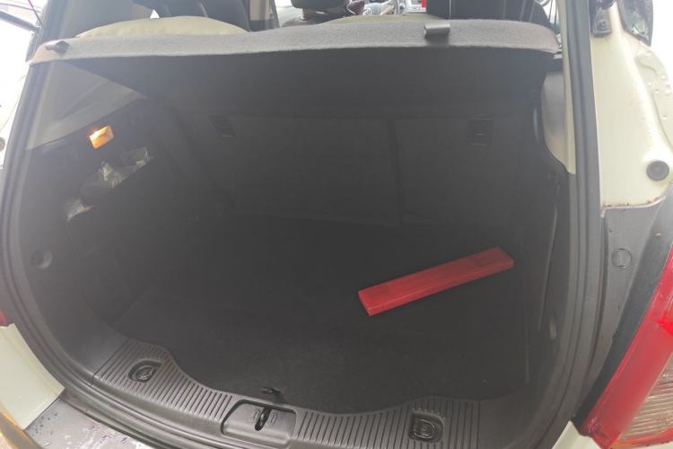 Used Buick Encore 2015 1.4T Automatic Two-Wheel Drive Urban Elite Version Trunk