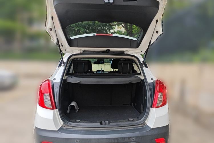 Used Buick Encore 2015 1.4T Automatic Two-Wheel Drive Urban Elite Version Trunk