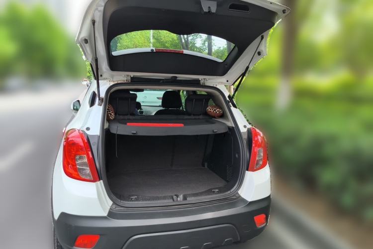 Used Buick Encore 2015 1.4T Automatic Two-Wheel Drive Urban Elite Version Trunk