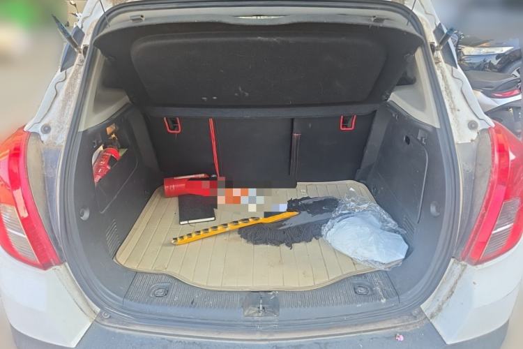 Used Buick Encore 2015 1.4T Automatic Two-Wheel Drive Urban Elite Version Trunk