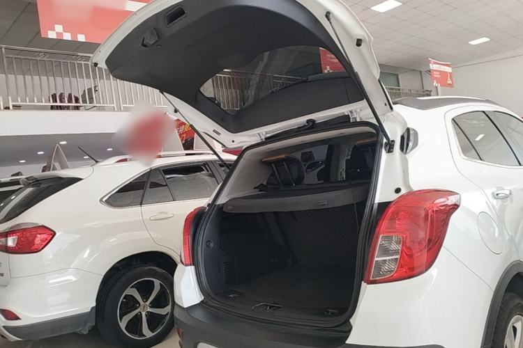 Used Buick Encore 2015 1.4T Automatic Two-Wheel Drive Urban Leading Model Trunk